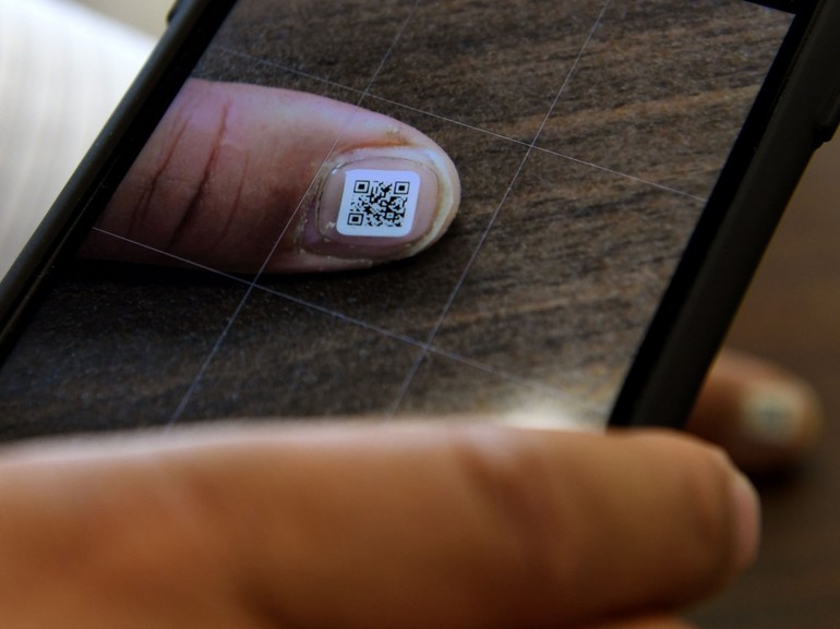 Японцев с деменцией пометят qr кодом